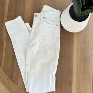 7 for all mankind white skinny jeans (size 24)